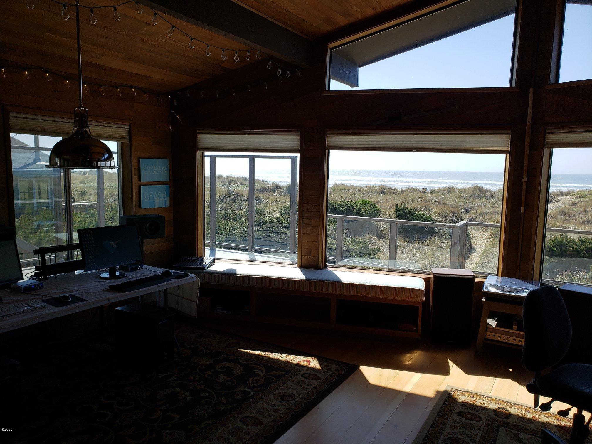 2306 Northwest Oceania Drive Waldport, OR 97394 - Photo 24 of 37 45