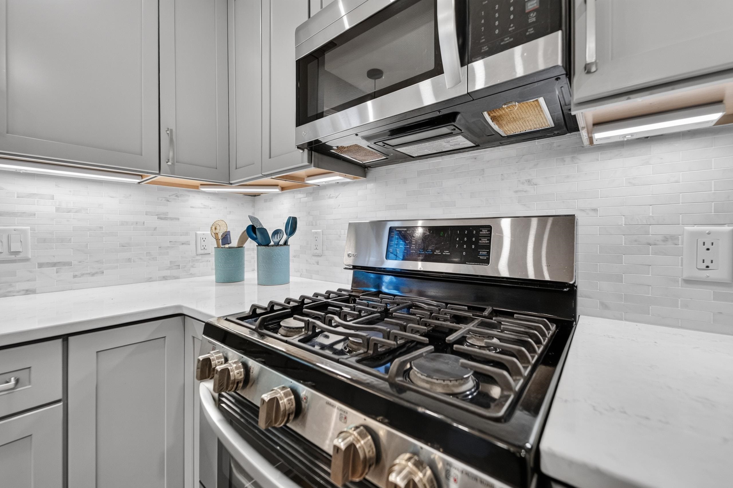 8 Darien Circle Madison, WI 53717 - Photo 11 of 54