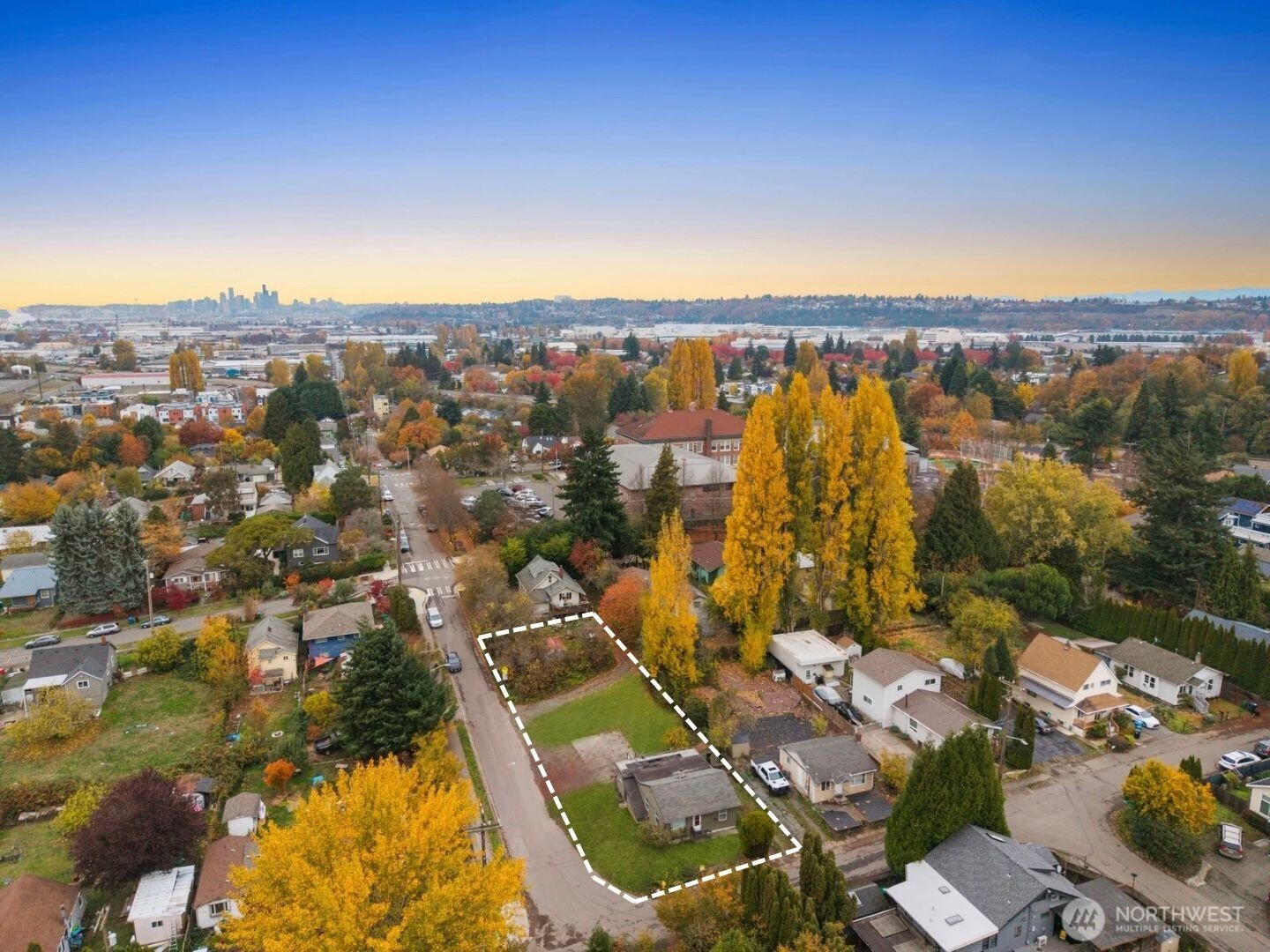 9020 7th Avenue South Seattle, WA 98108 - Photo 4 of 10 a view of a city