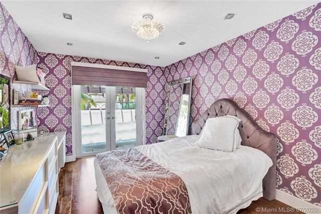 $2,450,000 | 437 Golden Beach Drive, Golden Beach, FL 33160