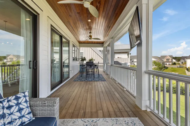 $1,350,000 | 729 Waterstone Drive, Wilmington, NC 28411