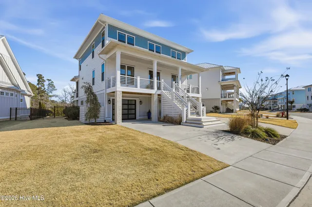 $1,350,000 | 729 Waterstone Drive, Wilmington, NC 28411