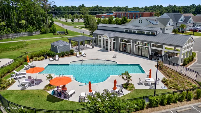 $1,350,000 | 729 Waterstone Drive, Wilmington, NC 28411