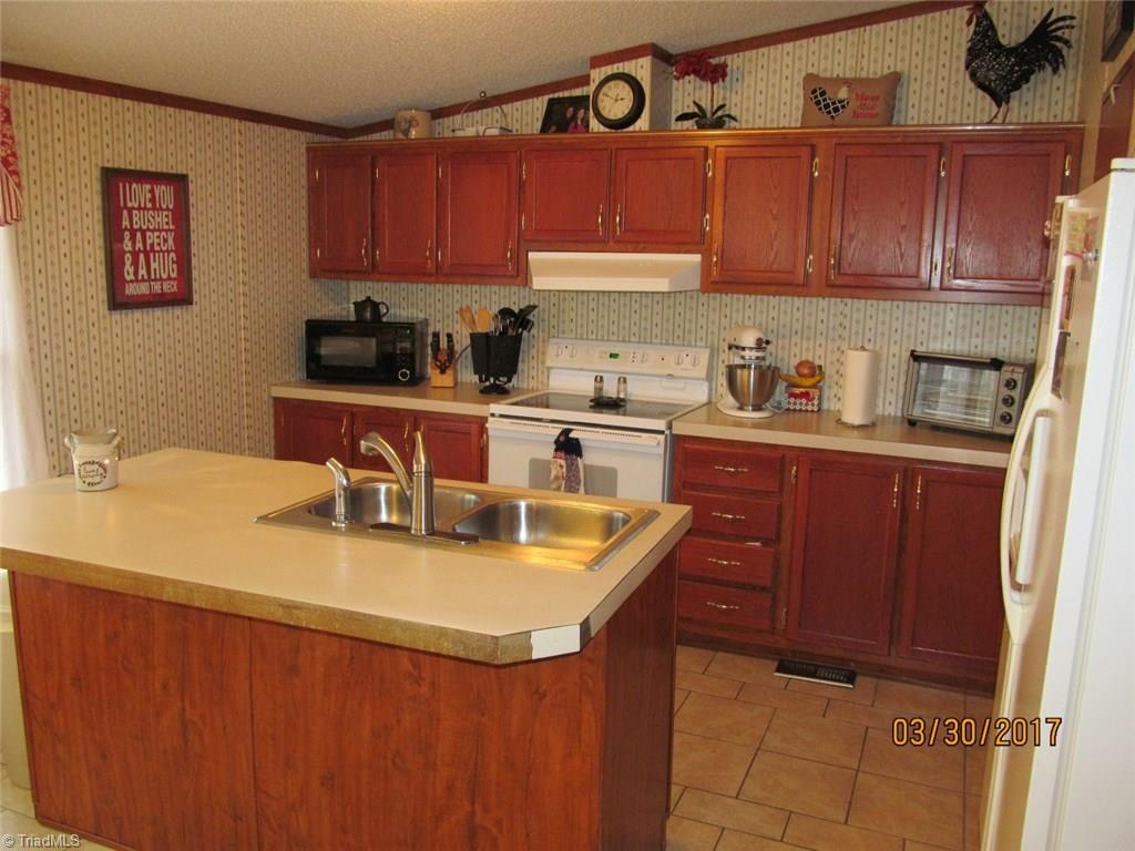 454 John Davis Road Dobson, NC 27017 - Photo 15 of 28 Gallery Image 15
