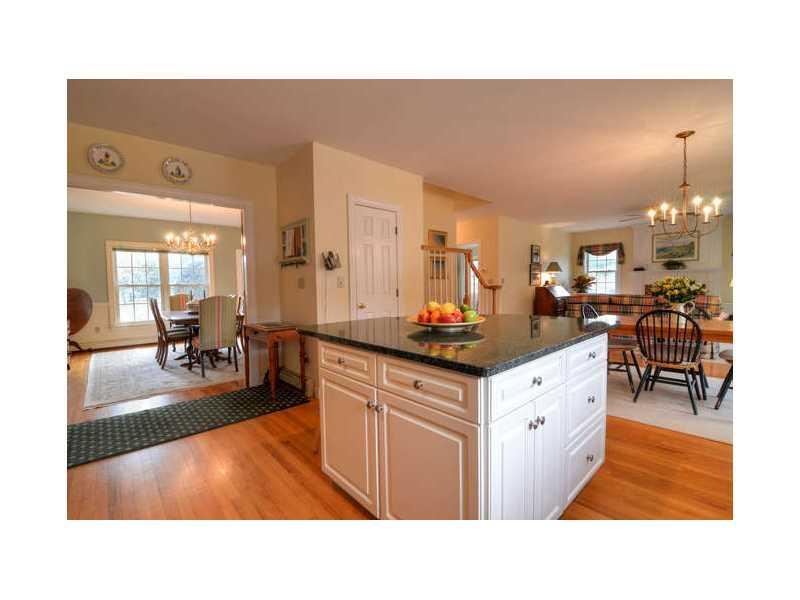 37 Royall Meadow Road Yarmouth, ME 04096 - Photo 16 of 30 Kitchen.