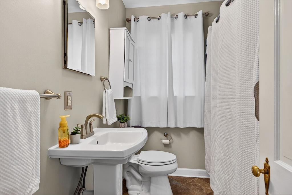 1003 Skymont Road Staunton, VA 24401 - Photo 21 of 46