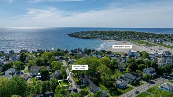 $1,350,000 | 6 Cross Street, York, ME 03909