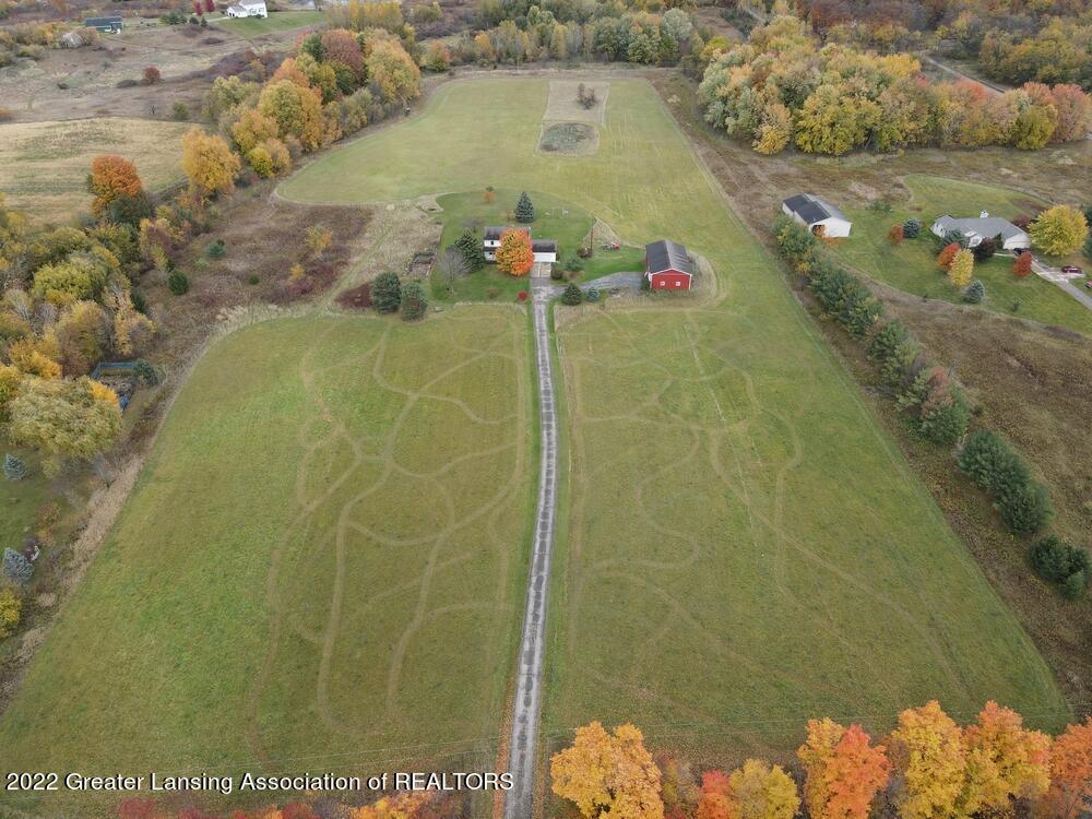 11205 South Bauer Road Eagle, MI 48822 - Photo 33 of 50 Road view