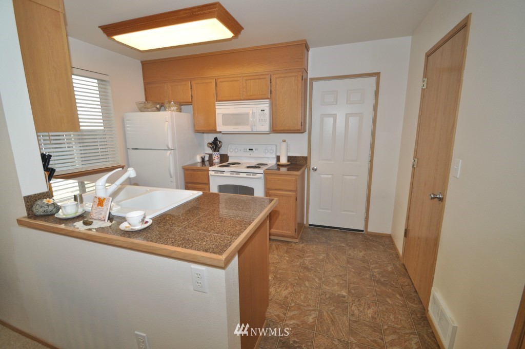 3426 Morrison Road West University Place, WA 98466 - Photo 6 of 20