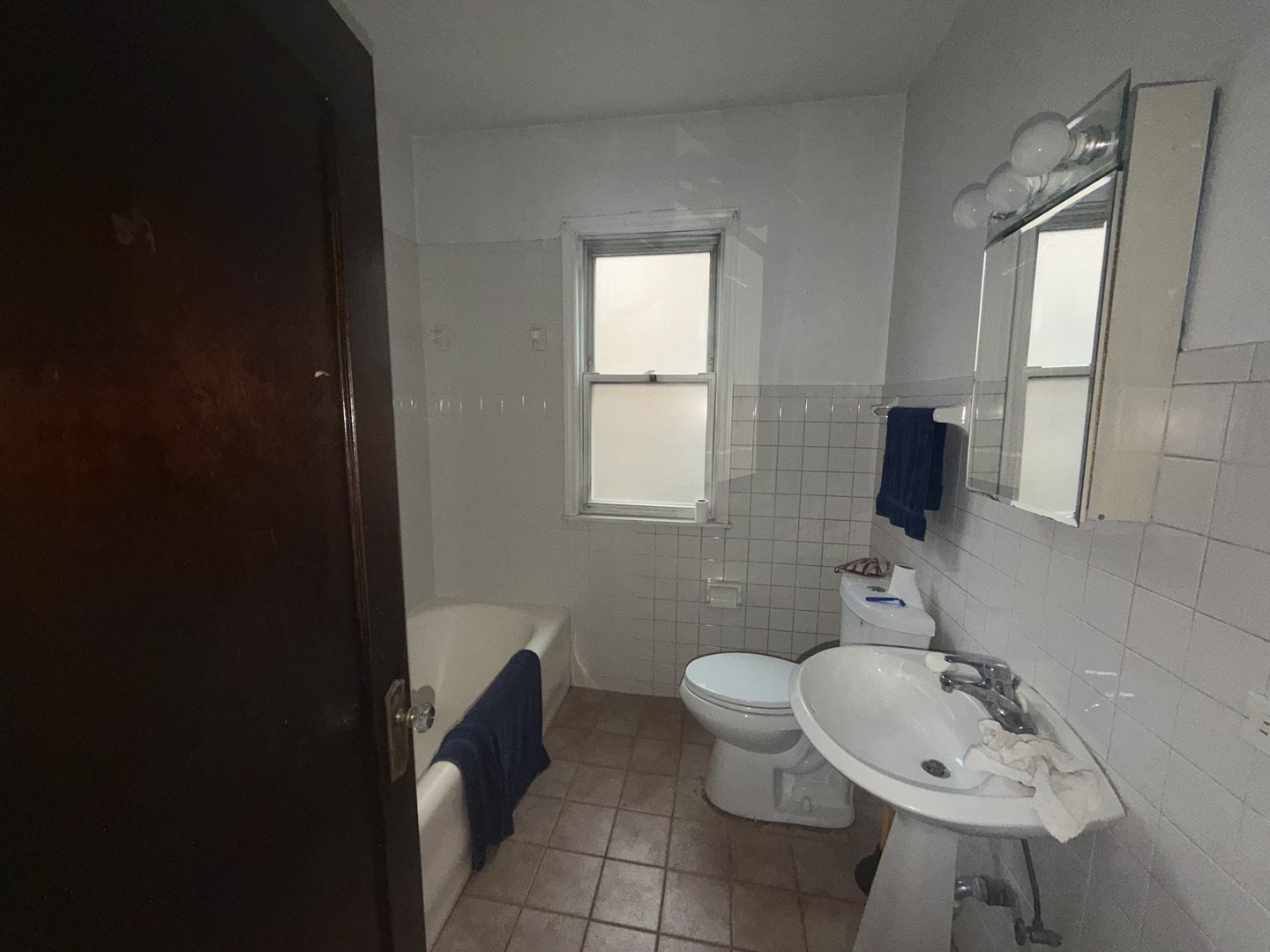 8236 South May Street Chicago, IL 60620 - Photo 5 of 8