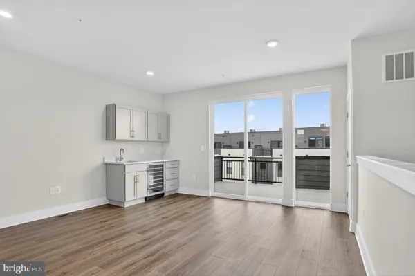 $699,920 | 2710 Light Street, Baltimore, MD 21230