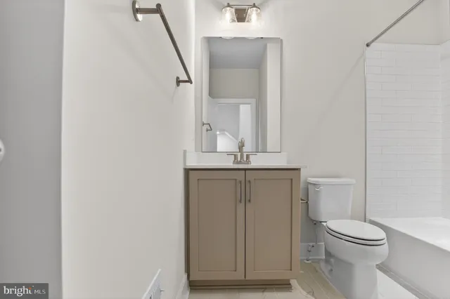 a view of a back yard of the house