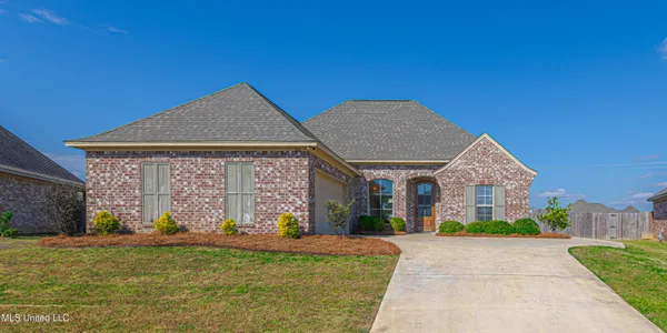 $305,000 | 214 Buttonwood Lane, Canton, MS 39046