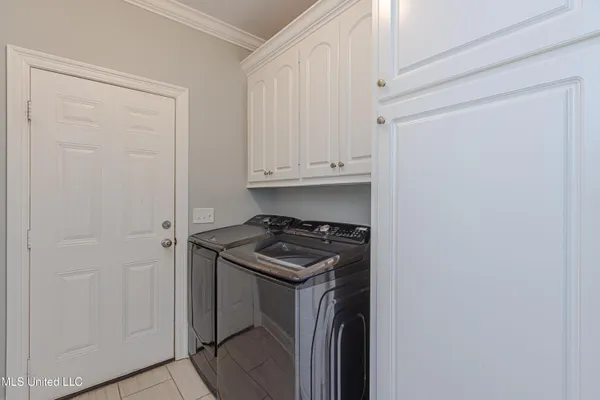 $305,000 | 214 Buttonwood Lane, Canton, MS 39046