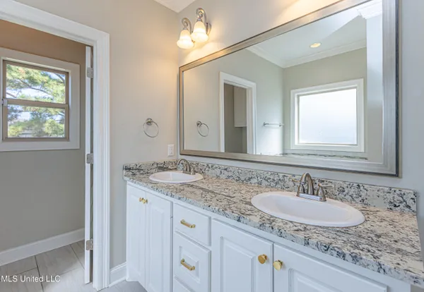 $305,000 | 214 Buttonwood Lane, Canton, MS 39046