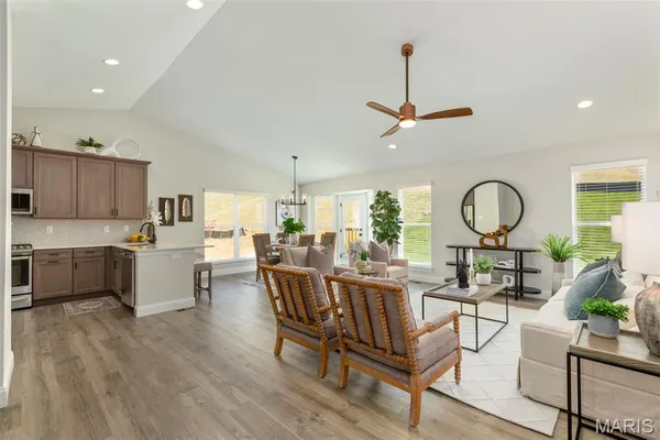 $549,900 | 2 Hickory At Regal Pines, Ballwin, MO 63021