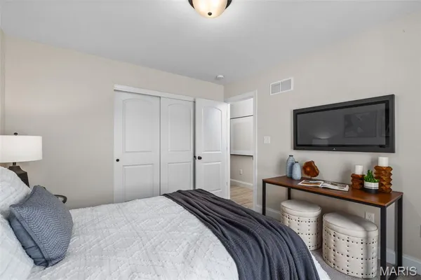 $549,900 | 2 Hickory At Regal Pines, Ballwin, MO 63021