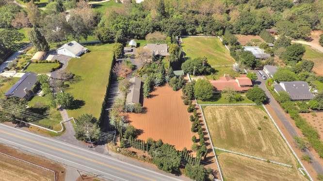 12455 Watsonville Road Gilroy, CA 95020 - Photo 18 of 49 an aerial view of residential houses with outdoor space