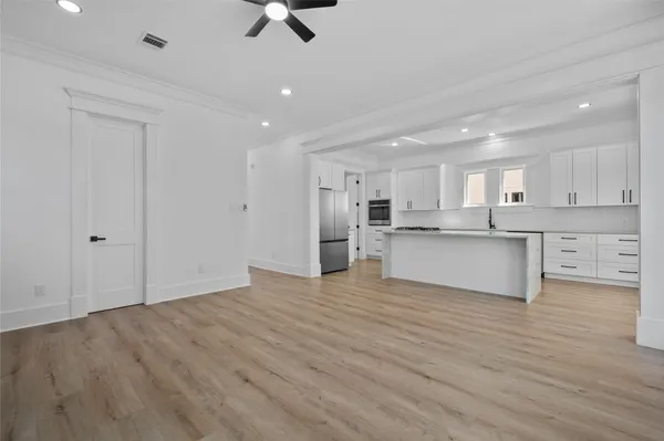 $889,000 | 501 D Cordell Street, Houston, TX 77009