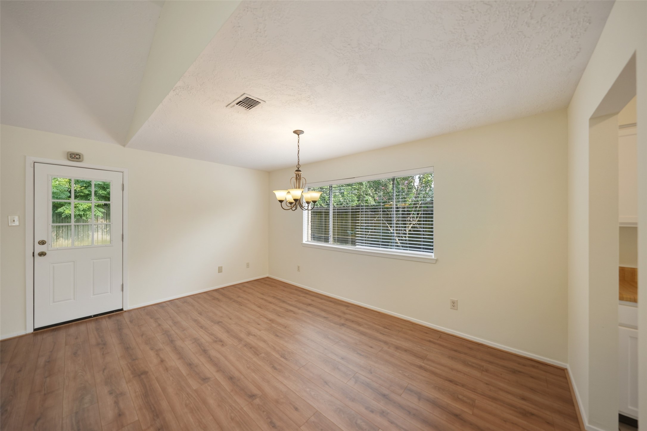 21503 Bridgepoint Lane Spring, TX 77388 - Photo 12 of 36