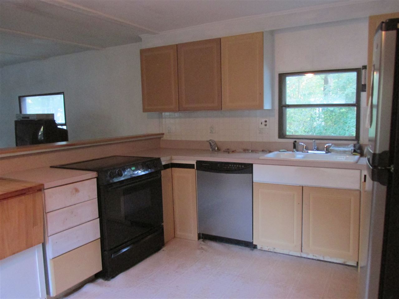 37 Norman Road Seabrook, NH 03874 - Photo 3 of 5 Gallery Image 3