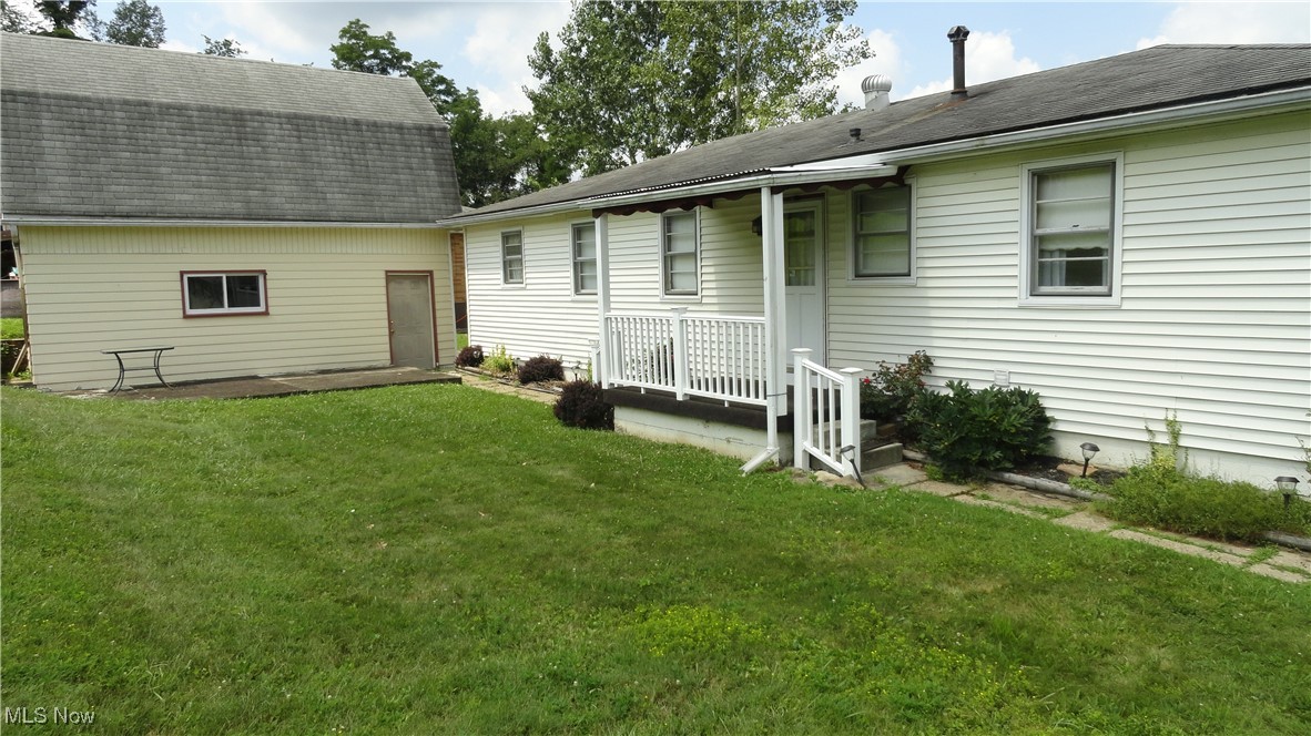 1788 Rolling Acres Road New Cumberland, WV 26047 - Photo 32 of 39