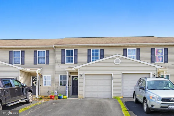 $264,900 | 206 Red Cedar Lane, Marietta, PA 17547