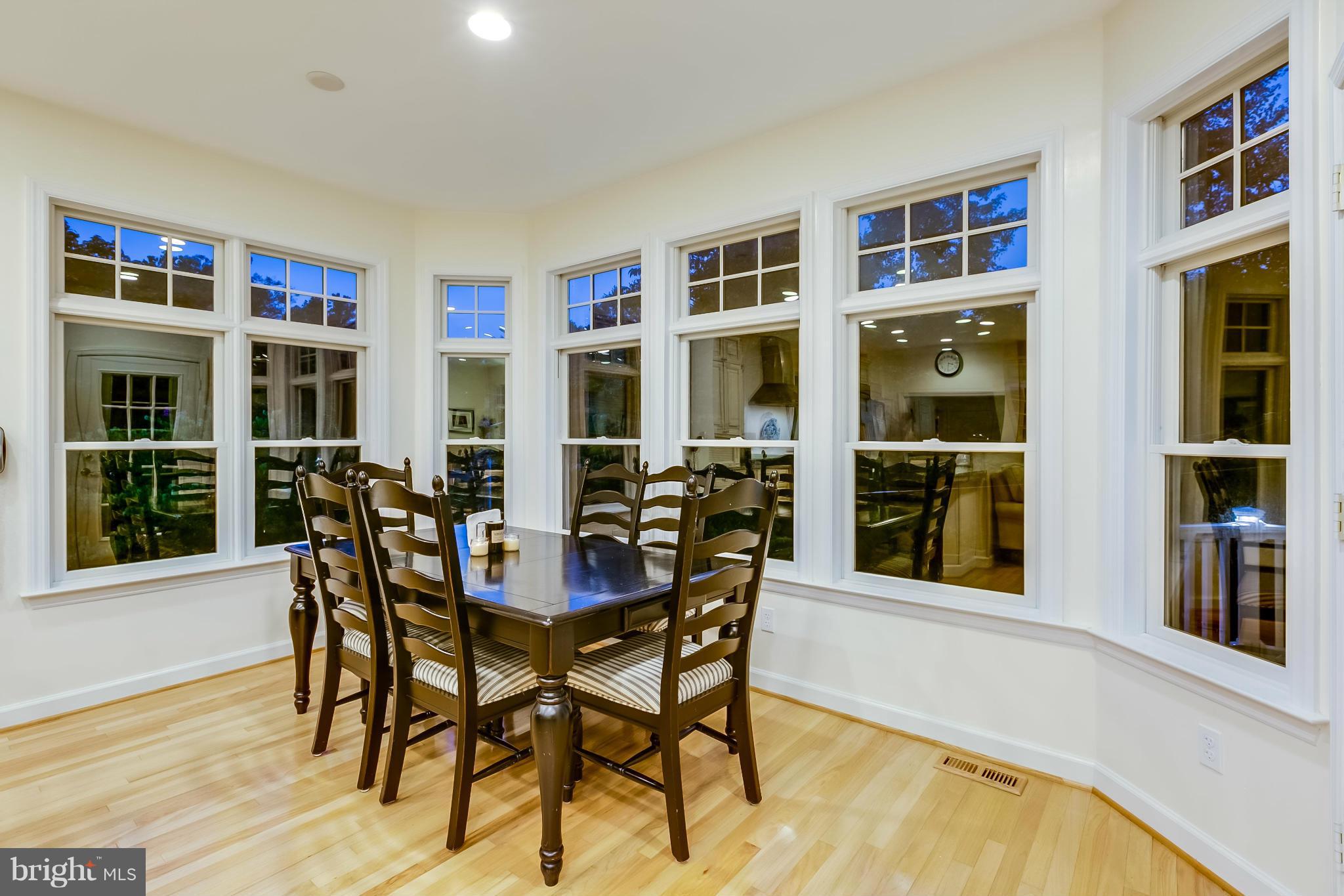 304 Alabama Road Towson, MD 21204 - Photo 11 of 30 Breakfast Area
