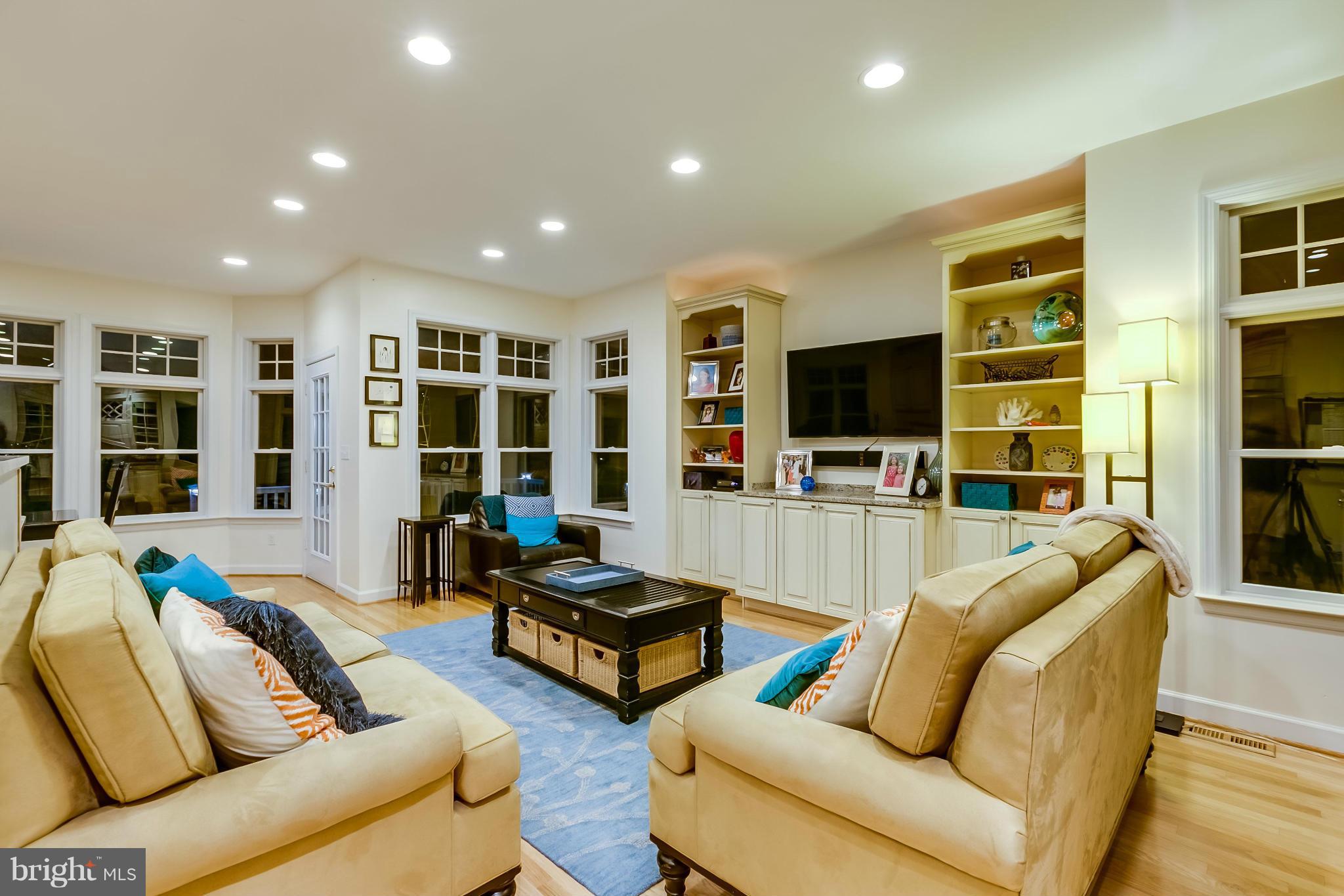 304 Alabama Road Towson, MD 21204 - Photo 12 of 30 Family Room