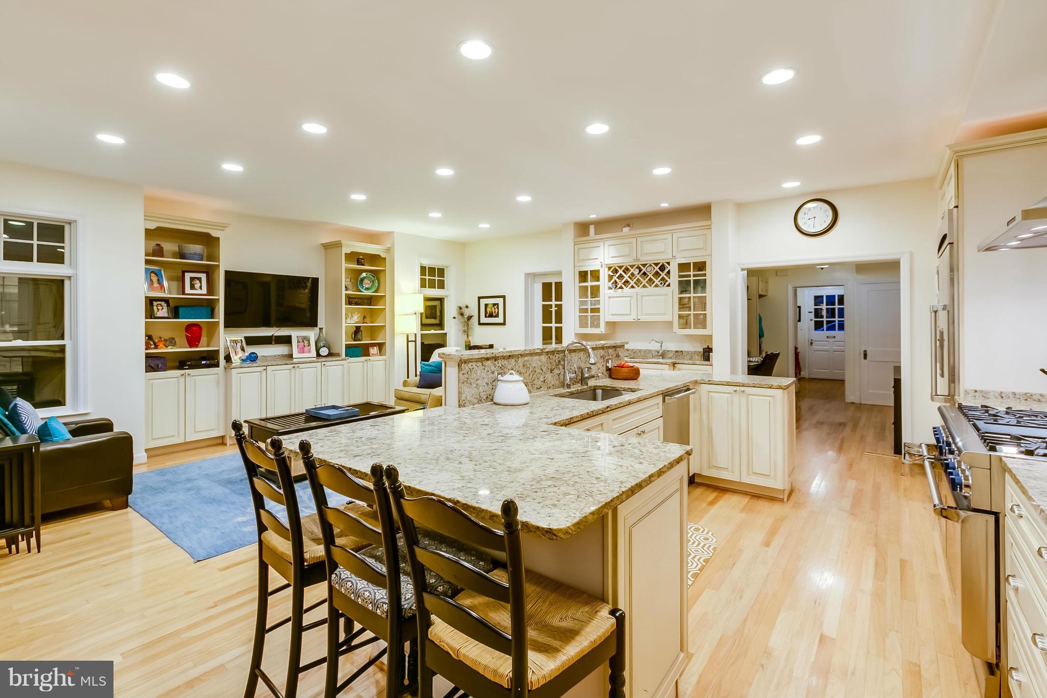 304 Alabama Road Towson, MD 21204 - Photo 10 of 30 Kitchen