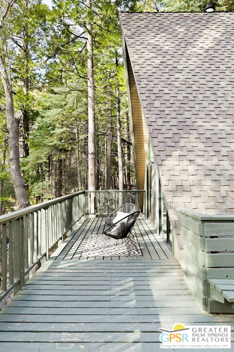 24601 Fern Valley Road Idyllwild, CA 92549 - Photo 44 of 50 a view of balcony with couch
