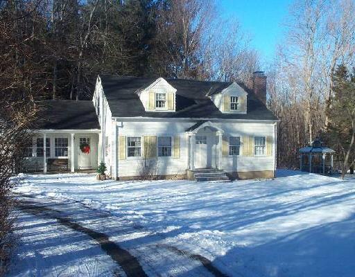 16 Wilton Road East Ridgefield, CT 06877 - Photo 1 of 1