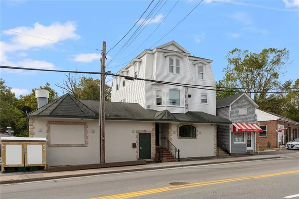 $650,000 | 1152 Main Street, Coventry, RI 02816