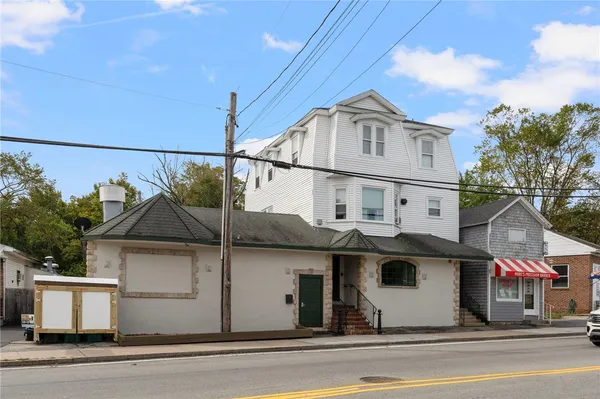 $650,000 | 1152 Main Street, Coventry, RI 02816
