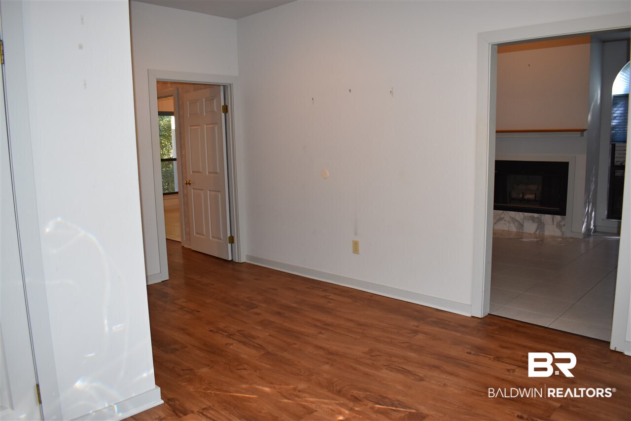 578 Ridgewood Drive Daphne, AL 36526 - Photo 11 of 33