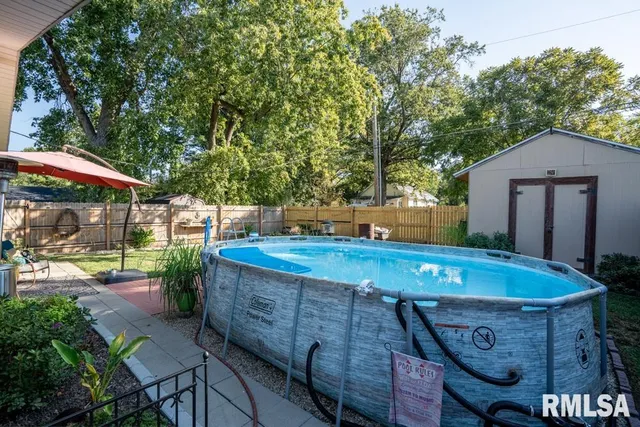 $210,000 | 516 South 8th Street, Herrin, IL 62948