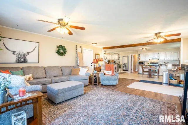 $210,000 | 516 South 8th Street, Herrin, IL 62948