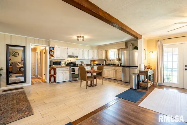 $210,000 | 516 South 8th Street, Herrin, IL 62948