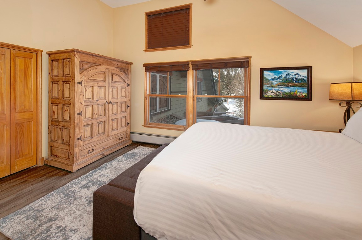 195 River Run Road, Unit 8022 Keystone, CO 80435 - Photo 8 of 35 Primary Bedroom