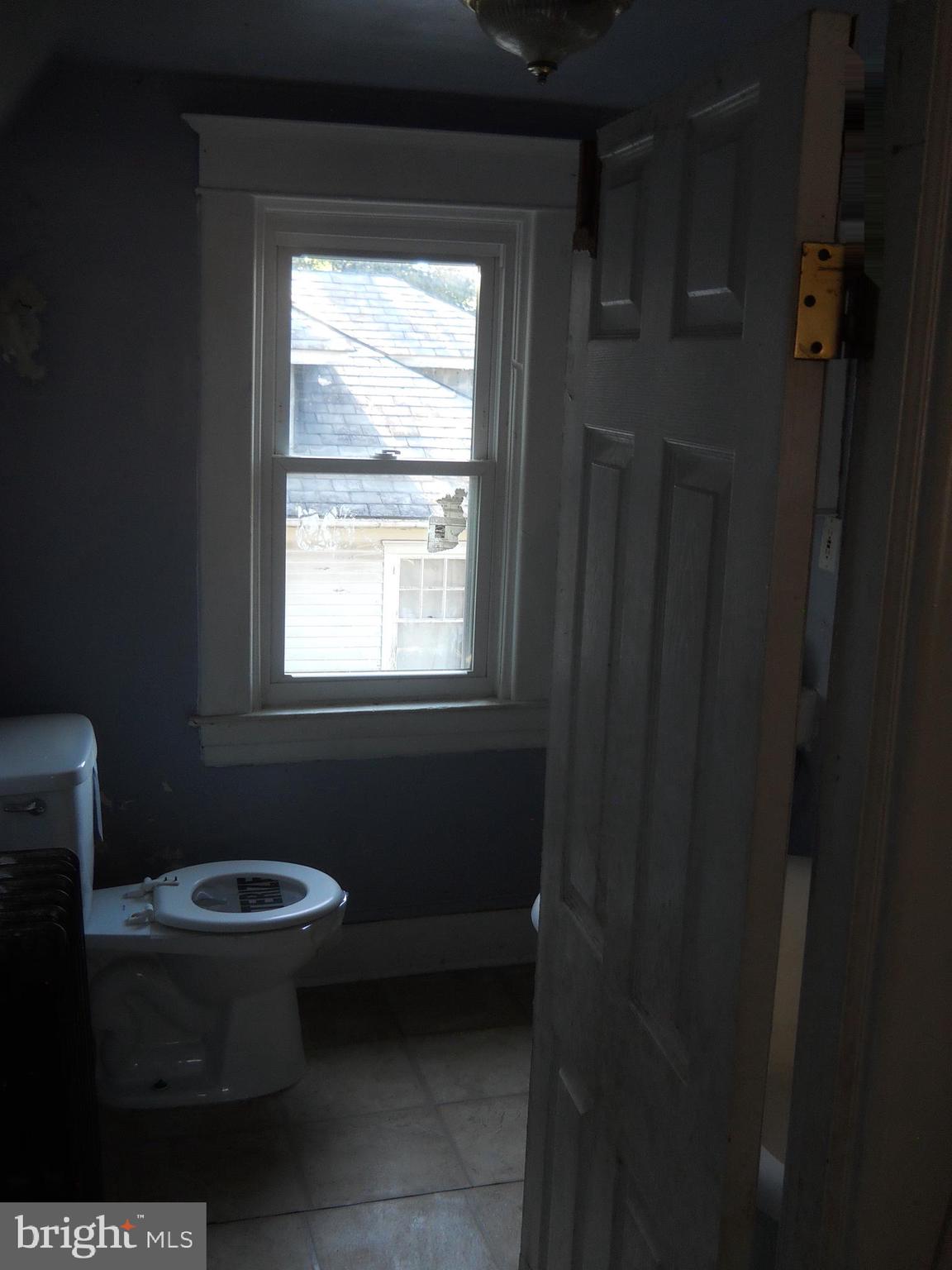 3709 Chatham Road Baltimore, MD 21215 - Photo 14 of 19 Bathroom on third floor