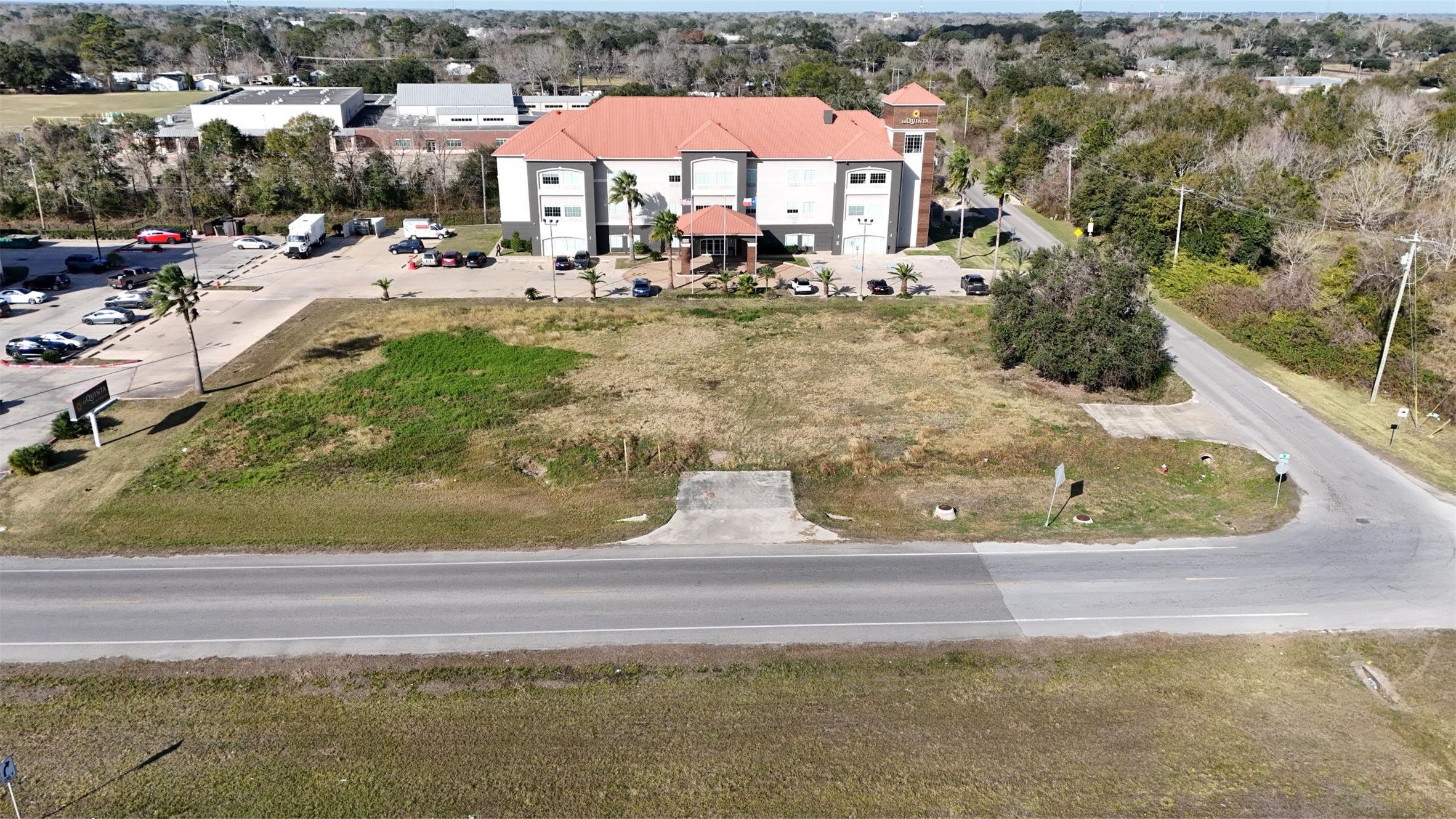 860 South Highway 35 Bypass Angleton, TX 77515 - Photo 4 of 11