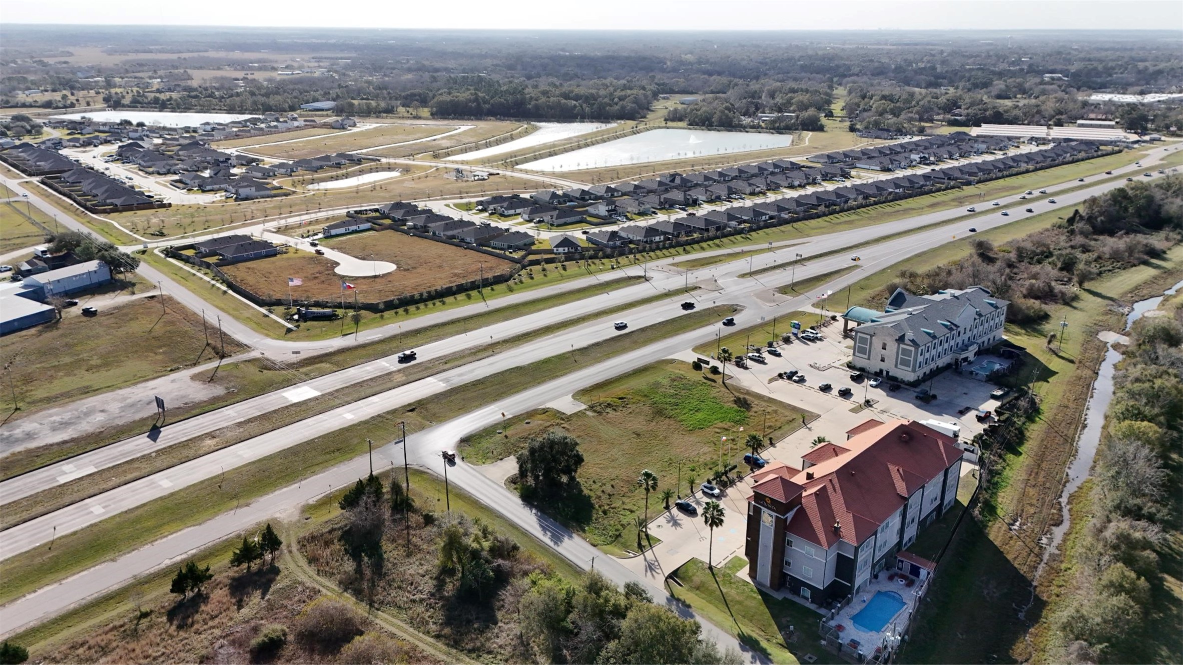 860 South Highway 35 Bypass Angleton, TX 77515 - Photo 7 of 11