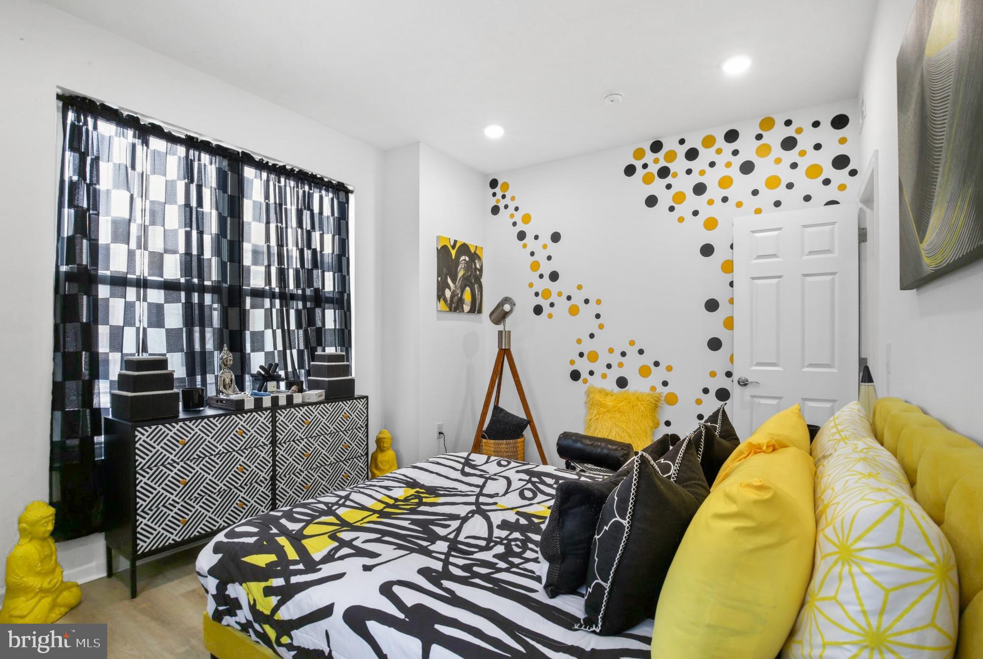 2352 West Thompson Street, Unit 2F Philadelphia, PA 19121 - Photo 16 of 29