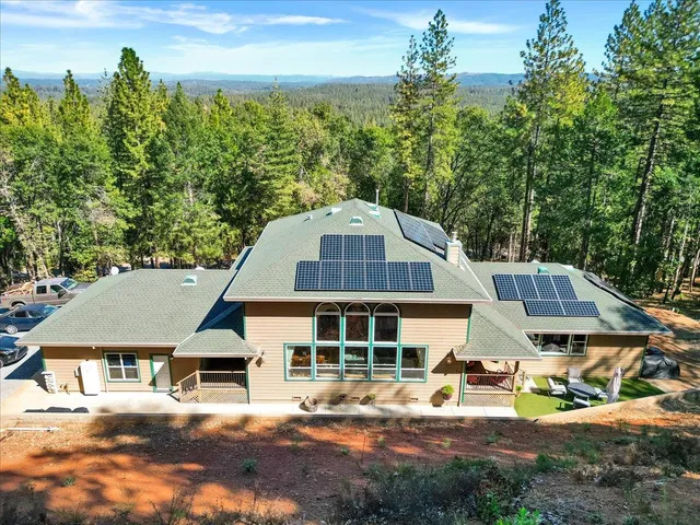 $598,999 | 3320 Chipmunk Trail, Georgetown, CA 95634