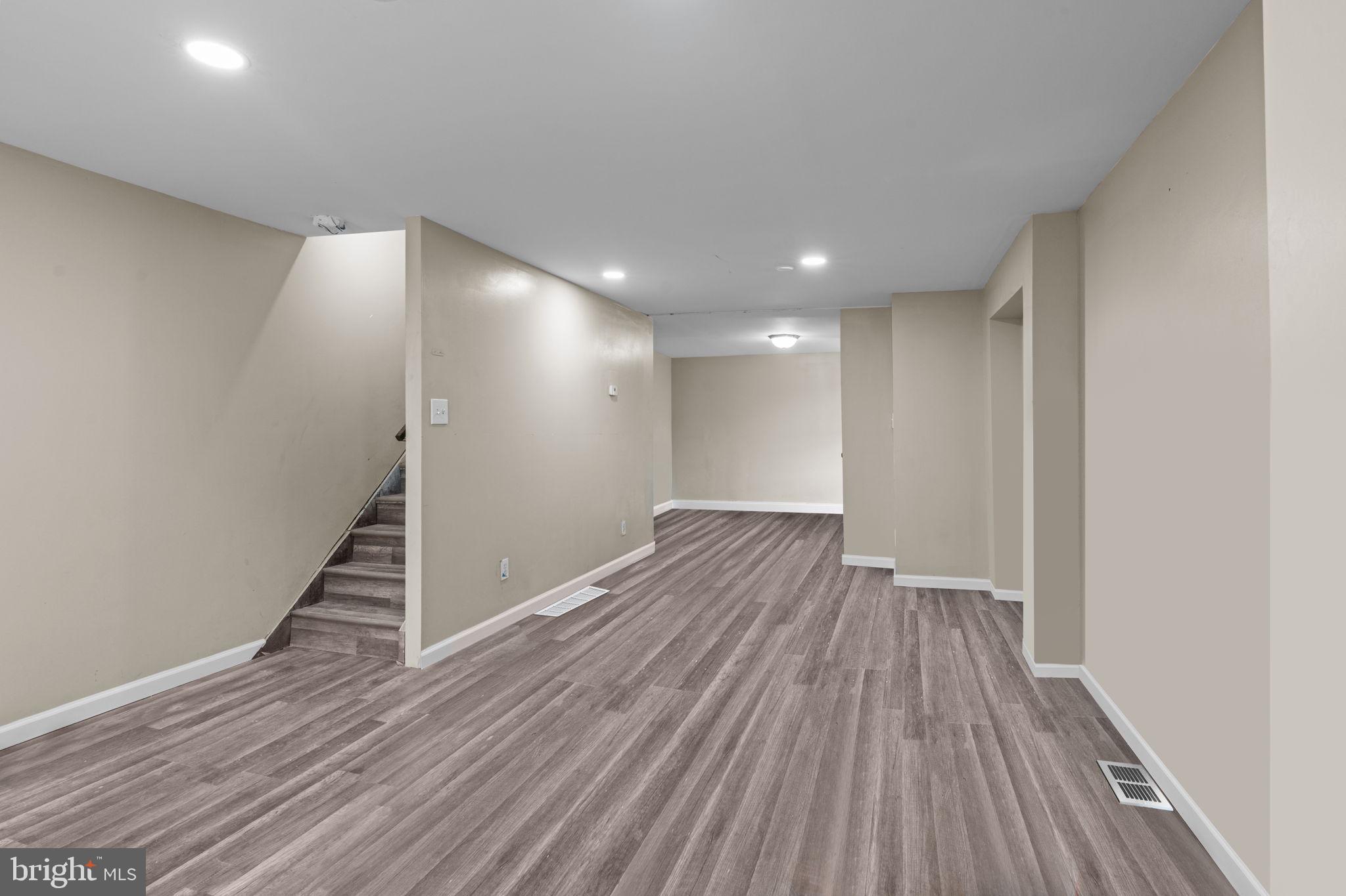 327 Mercer Street Gloucester City, NJ 08030 - Photo 6 of 9