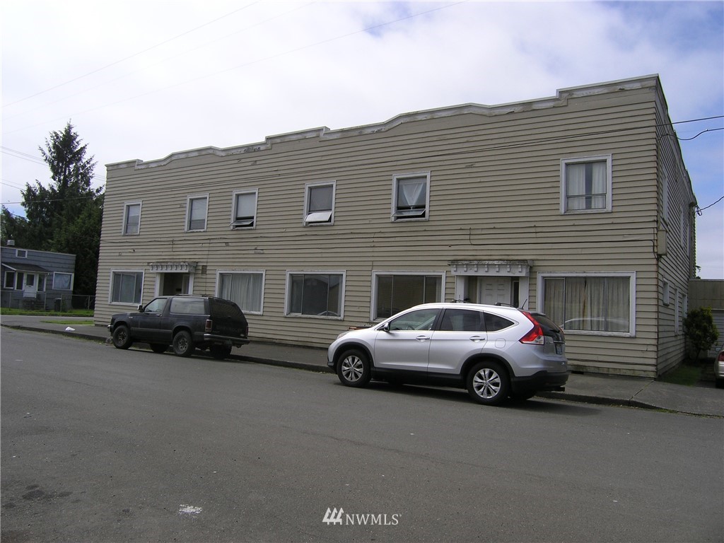 1020 J Street Hoquiam, WA 98550 - Photo 2 of 24 a building view