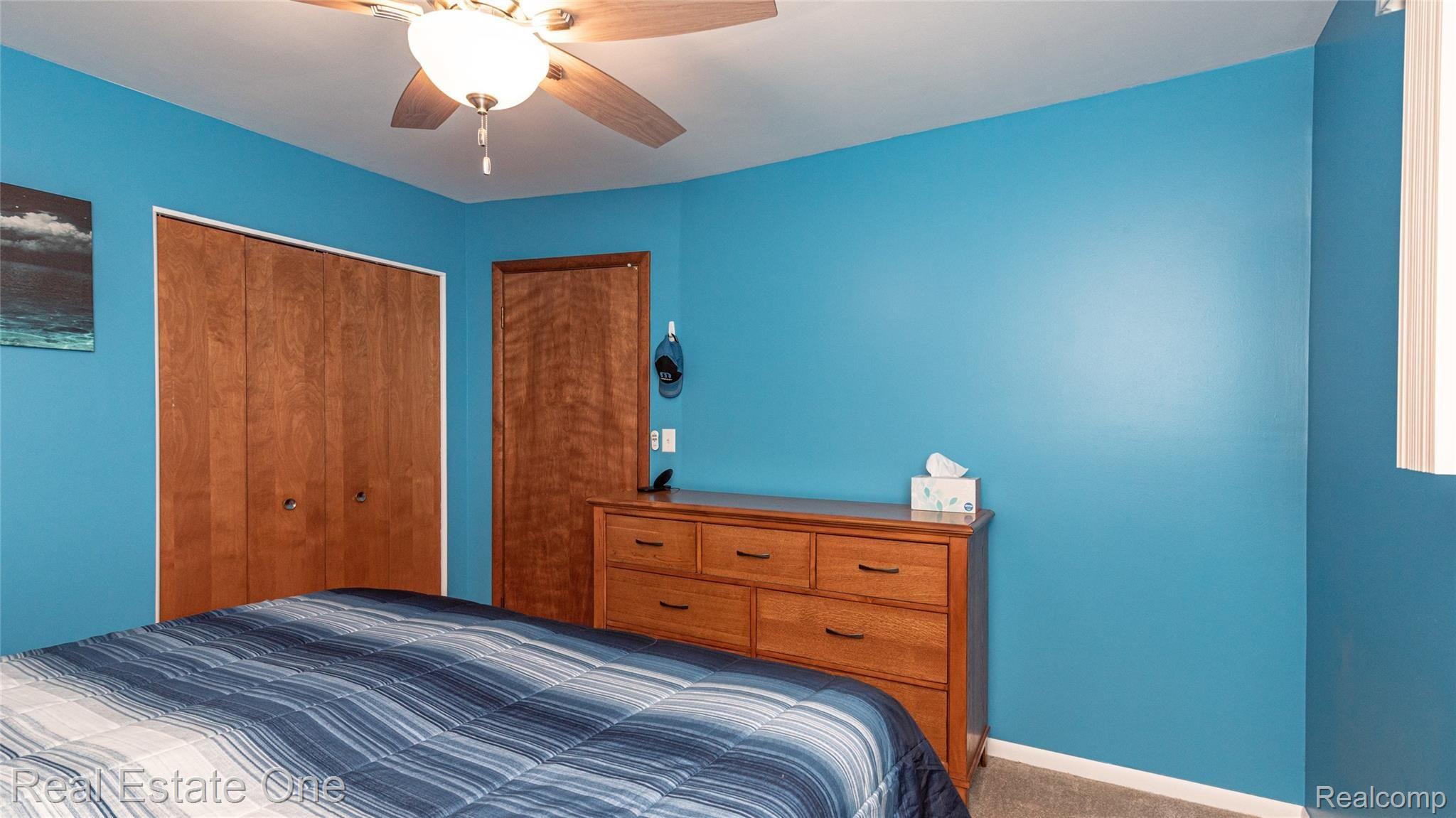 698 Center Ridge South Lyon, MI 48178 - Photo 31 of 48 Bedroom