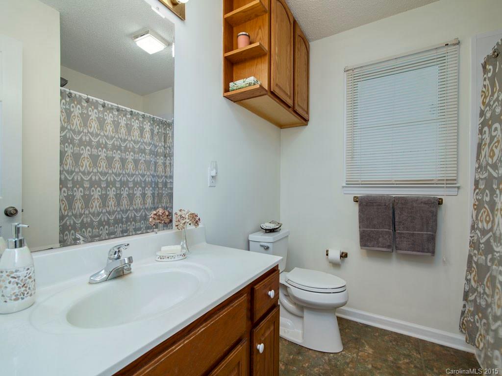 1219 Alexander Road Leicester, NC 28748 - Photo 8 of 24 Gallery Image 8