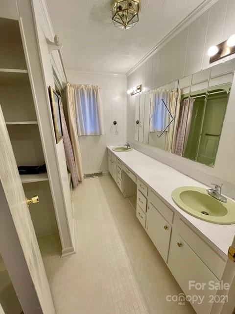 1724 Rink Dam Road Taylorsville, NC 28681 - Photo 7 of 21 Gallery Image 7