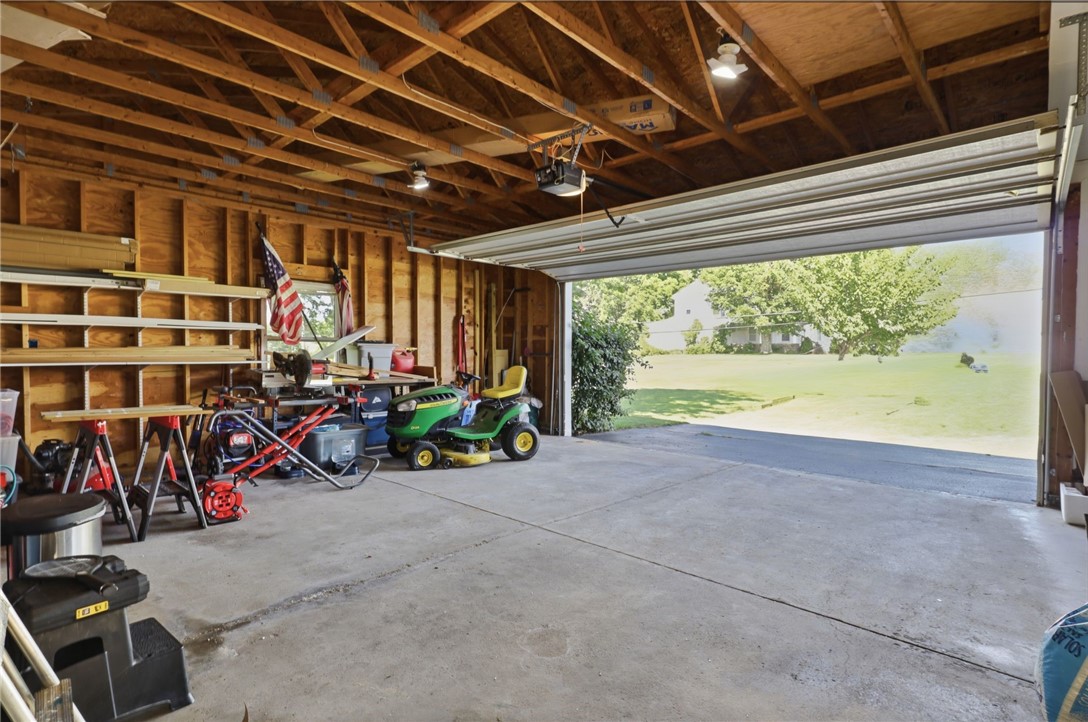 1190 Hook Road Farmington, NY 14425 - Photo 26 of 38 Gallery Image 26